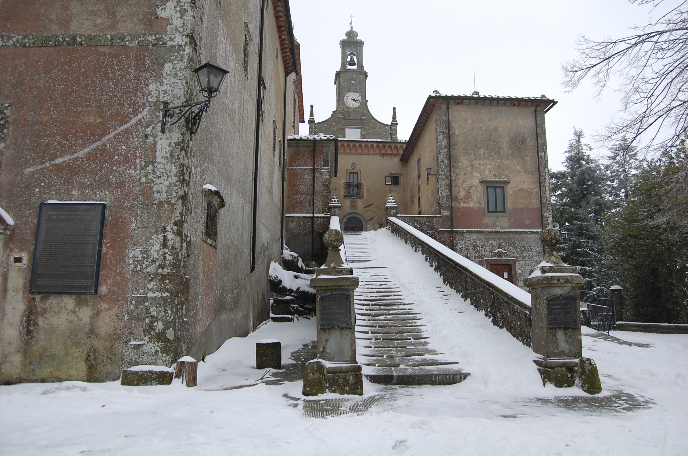 Monte Senario con la neve